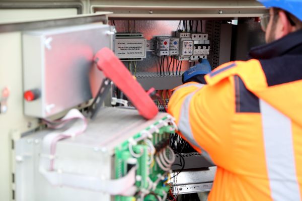 Votre expert électricien à Montauban-sur-l'Ouvèze pour des services rapides